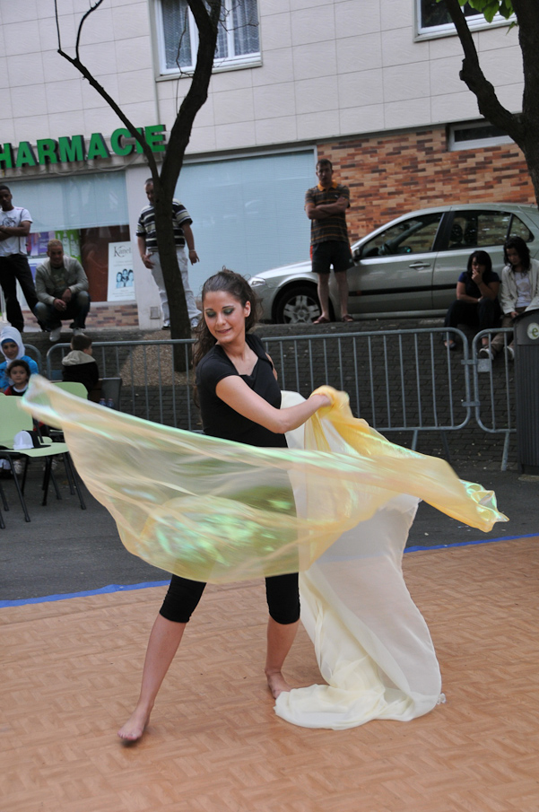 Maison de Quartier Champs Elysees Evry - Danse Orientale 029.jpg